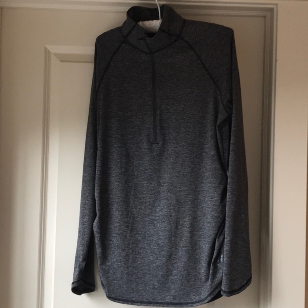 North Face women’s flash dry long sleeve shirt, size large.